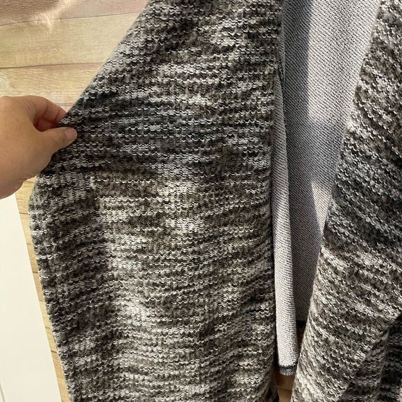 Lucky Brand Women’s Gray Draped Open Cardigan Long Sleeve Sweater Size: Large - Picture 6 of 11